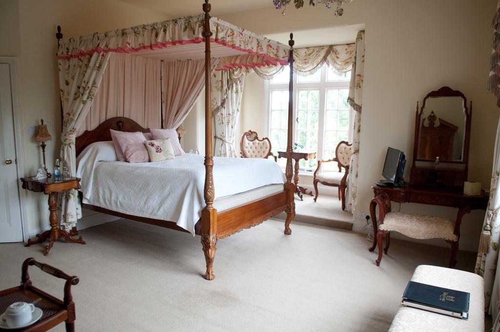 Dunsley Hall Hotel Stourbridge
